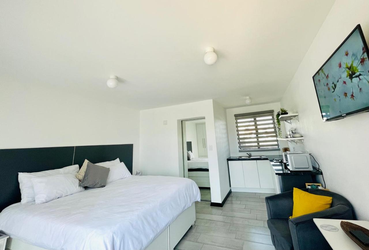 Moh Ville Guest House Maseru Buitenkant foto