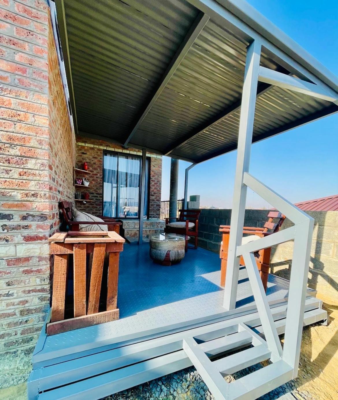 Moh Ville Guest House Maseru Buitenkant foto